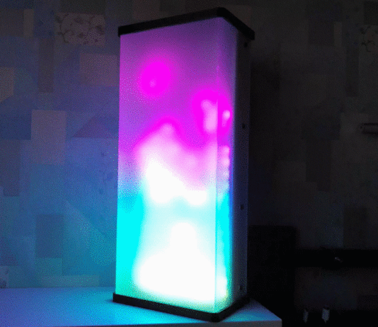 Світлодіодний світильник з віддаленим управлінням, світловими ефектами і можливістю підключення до аудіо роз’єму