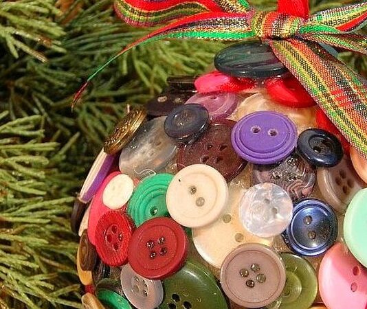 Готуємося до головного свята року: 25 іграшок своїми руками