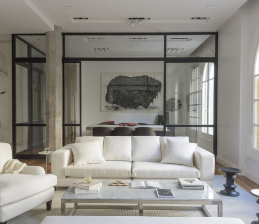 Сучасний інтер’єр квартири колекціонера творів мистецтва в буенос-айресі