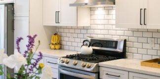 Sejarah Nyata Subway Tile: Dari NYC Underground hingga Backsplash Dapur Anda